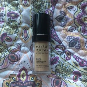 MAKE UP FOR EVER Ultra HD Foundation